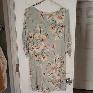 H&M Elegant Floral Dress in Soft Green